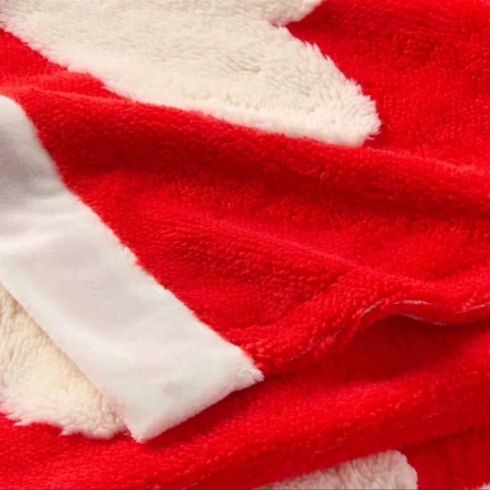 Pillowfort Red and White Heart Throw Blanket